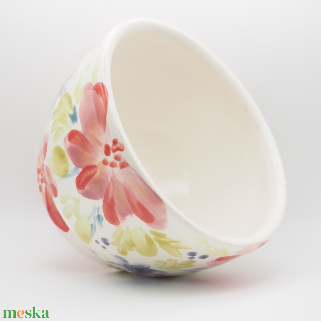 Korongozott, piros virágmintával díszített kerámia tál. - otthon & életmód - dekoráció - asztal és polc dekoráció - dekorációs tál, tartó - Meska.hu