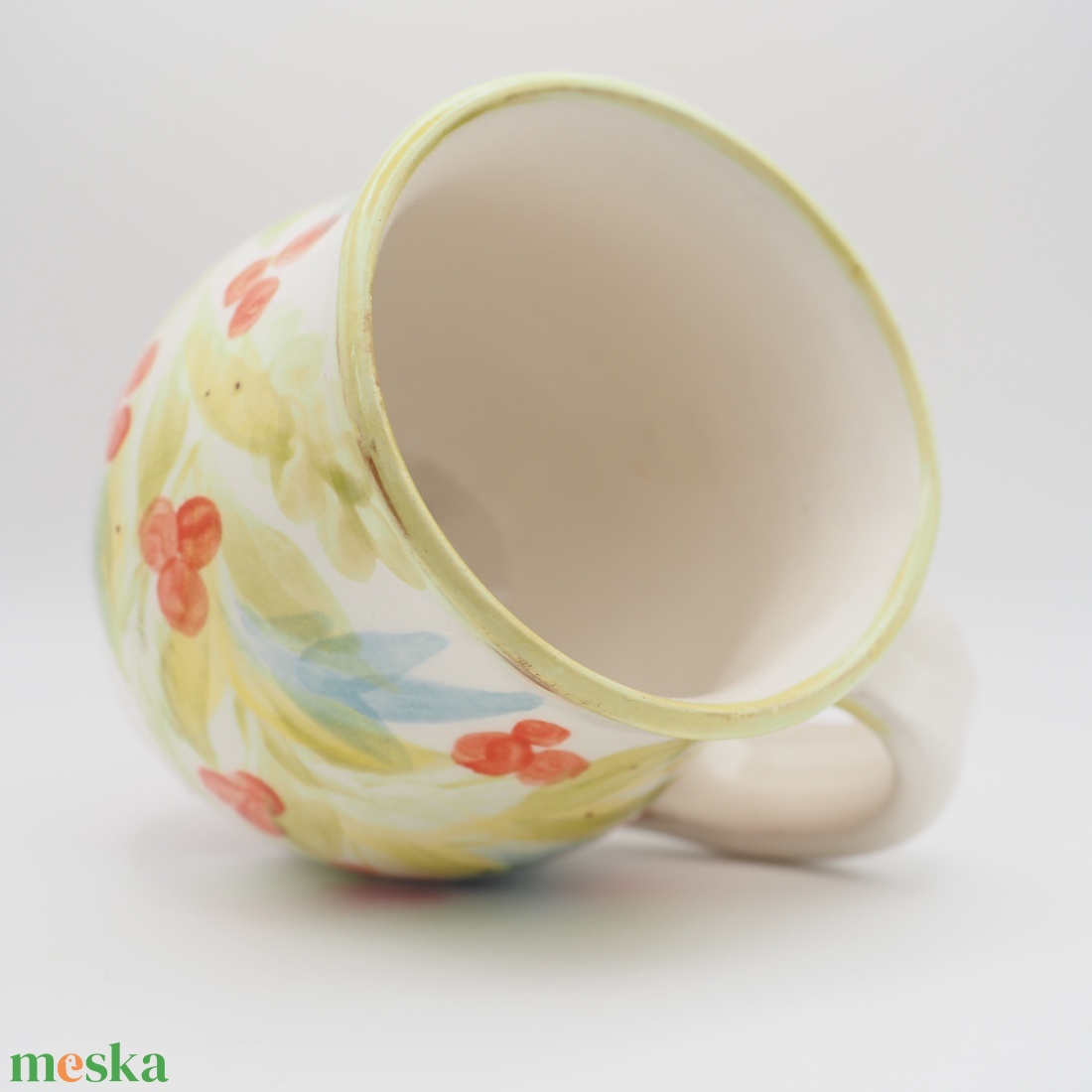 Piros bogyós kerámia bögre - otthon & életmód - konyhafelszerelés, tálalás - tálalás - bögre & csésze - Meska.hu