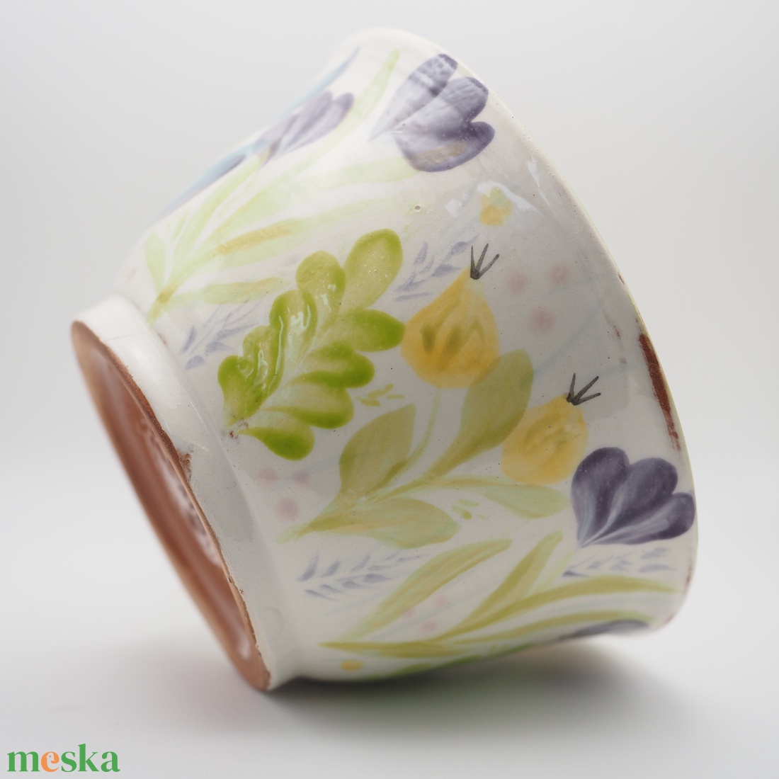 Korongozott, mezei virágmintával díszített kerámia tál   - otthon & életmód - dekoráció - asztal és polc dekoráció - dekorációs tál, tartó - Meska.hu