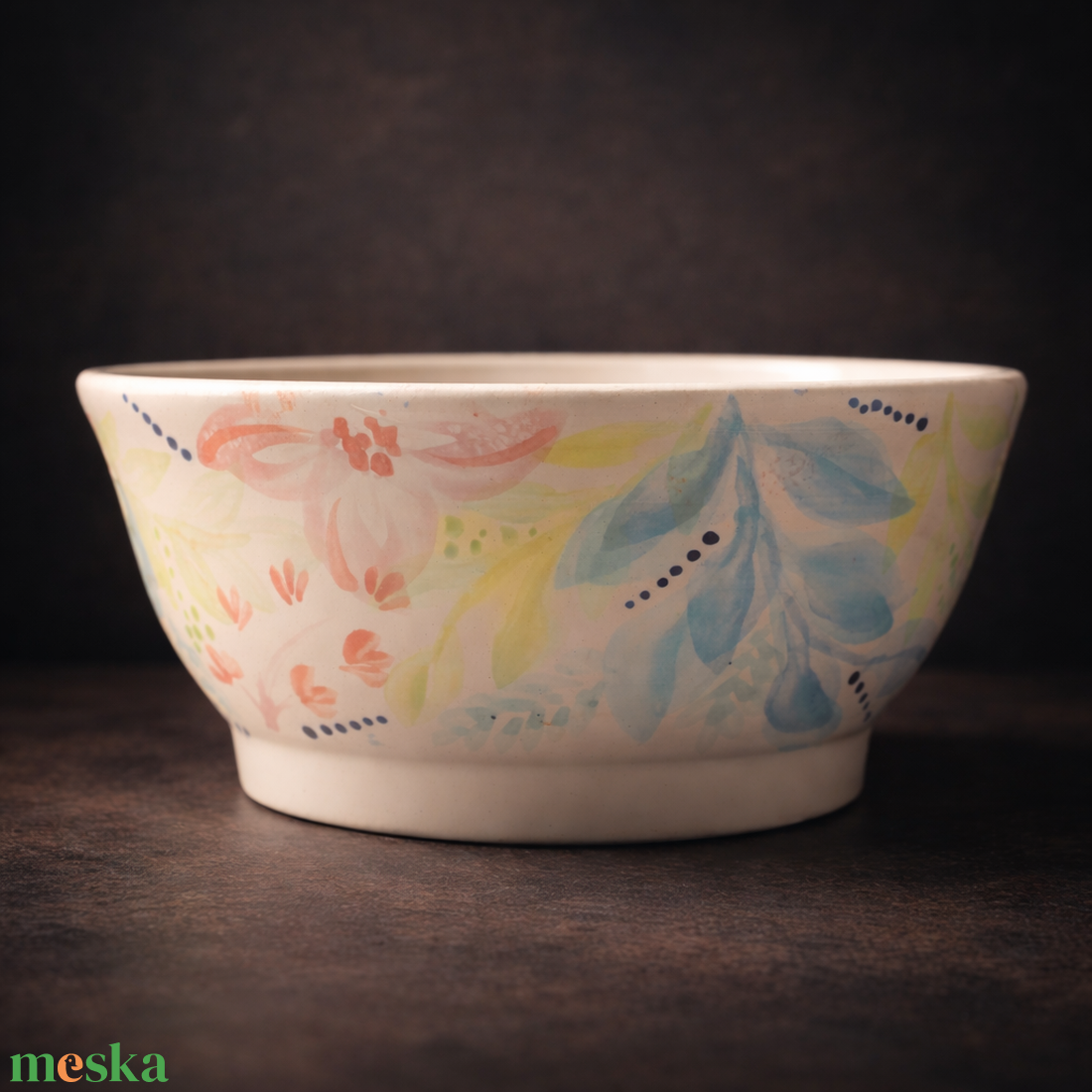 Pasztell színű virágmintával díszített kerámia tál   - otthon & életmód - konyhafelszerelés, tálalás - tálalás - tányér & étkészlet - Meska.hu