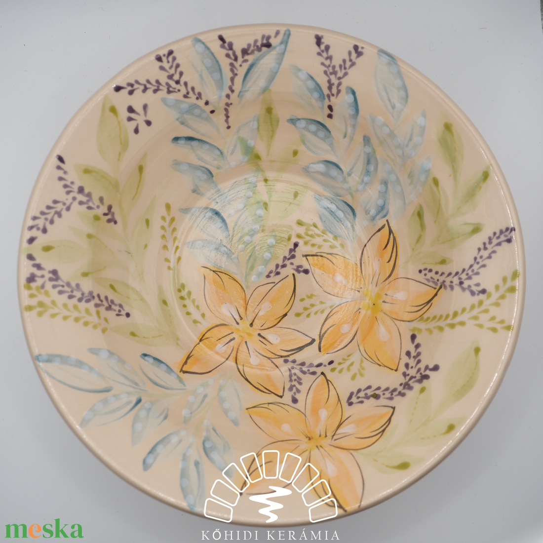 Kézzel készült kerámia tányér � narancs színű virágmintával - otthon & életmód - konyhafelszerelés, tálalás - tálalás - tányér- és poháralátét - Meska.hu