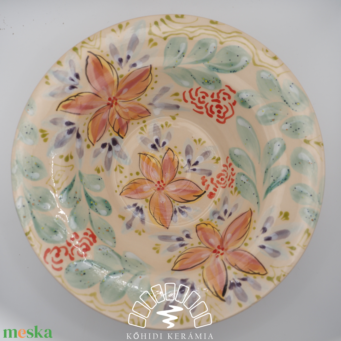 Kézzel készült kerámia mélytányér � piros virágmintával - otthon & életmód - konyhafelszerelés, tálalás - tálalás - tányér- és poháralátét - Meska.hu