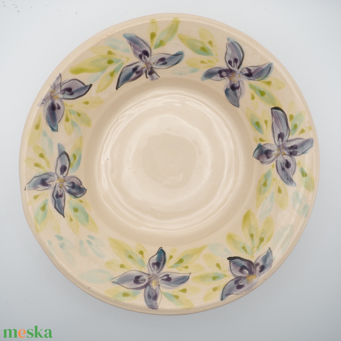Kerámia mélytányér � lila virágmintával - otthon & életmód - konyhafelszerelés, tálalás - tálalás - tányér- és poháralátét - Meska.hu