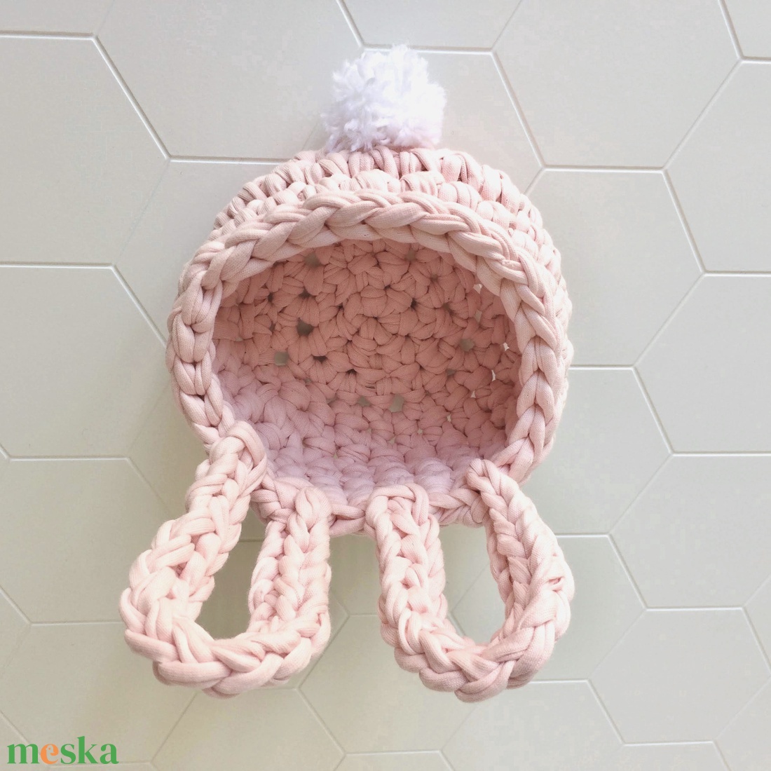 Egyedi nyuszis horgolt kosár pompon farkincával - Kisherceg design - játék & sport - plüssállat & játékfigura - nyuszi - Meska.hu Egyedi nyuszis horgolt kosár pompon farkincával - Kisherceg design - játék & sport - plüssállat & játékfigura - nyuszi - Meska.hu