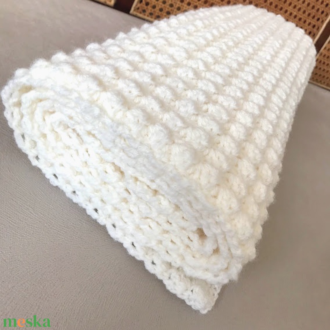 Egyedi horgolt óriás kendő a menyasszonynak, babatakaró, krémfehér gyapjú fonalból - 160 x 55cm - Kisherceg design - ruha & divat - sál, sapka, kendő - kendő - Meska.hu Egyedi horgolt óriás kendő a menyasszonynak, babatakaró, krémfehér gyapjú fonalból - 160 x 55cm - Kisherceg design - ruha & divat - sál, sapka, kendő - kendő - Meska.hu