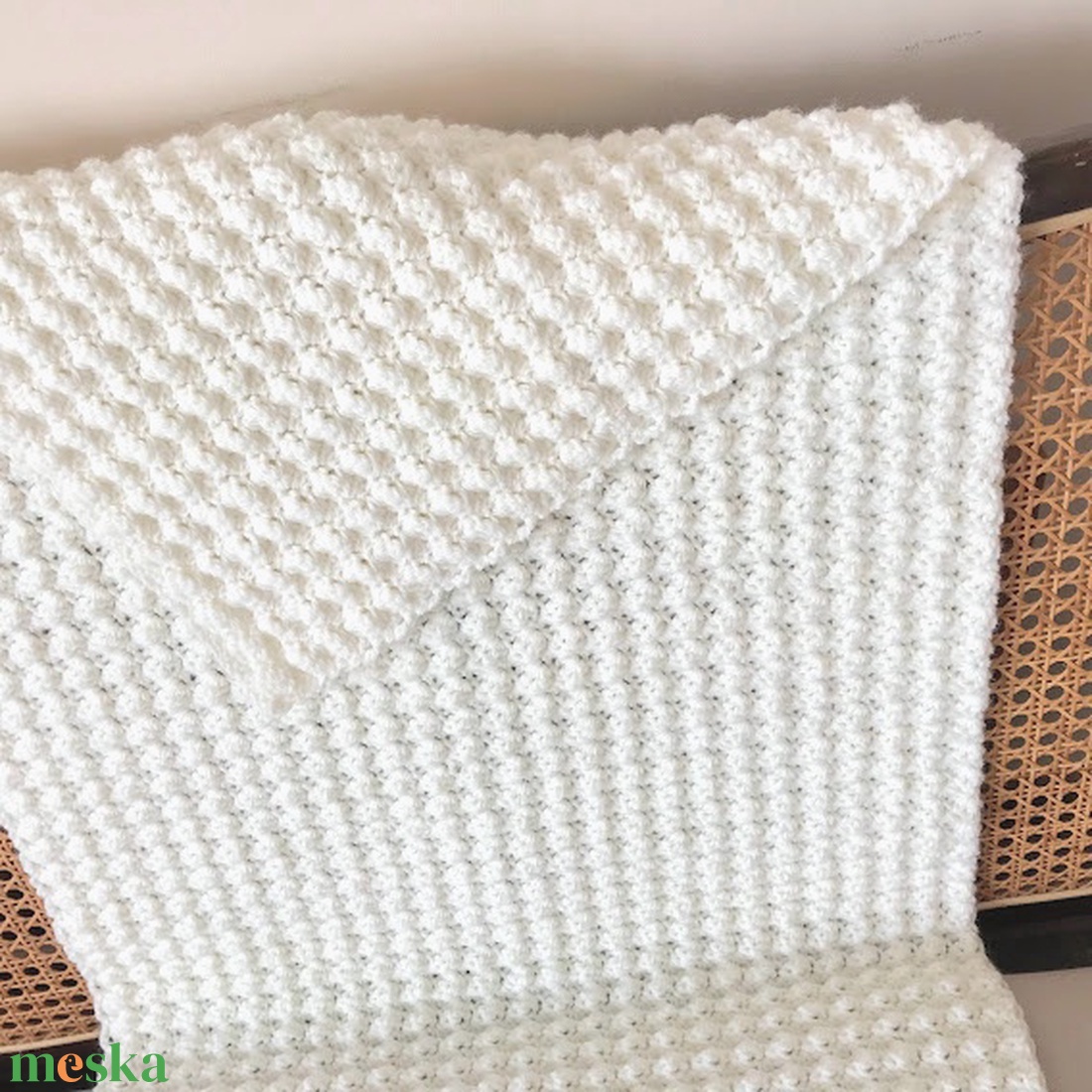 Egyedi horgolt óriás kendő a menyasszonynak, babatakaró, krémfehér gyapjú fonalból - 160 x 55cm - Kisherceg design - ruha & divat - sál, sapka, kendő - kendő - Meska.hu Egyedi horgolt óriás kendő a menyasszonynak, babatakaró, krémfehér gyapjú fonalból - 160 x 55cm - Kisherceg design - ruha & divat - sál, sapka, kendő - kendő - Meska.hu