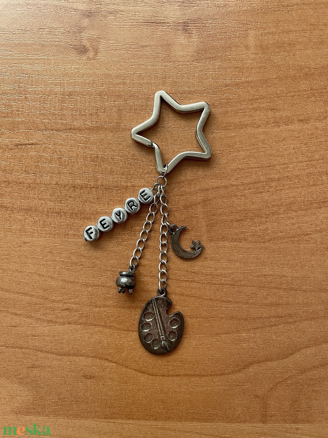 Feyre témájú kulcstartó - táska & tok - kulcstartó & táskadísz - kulcstartó - Meska.hu