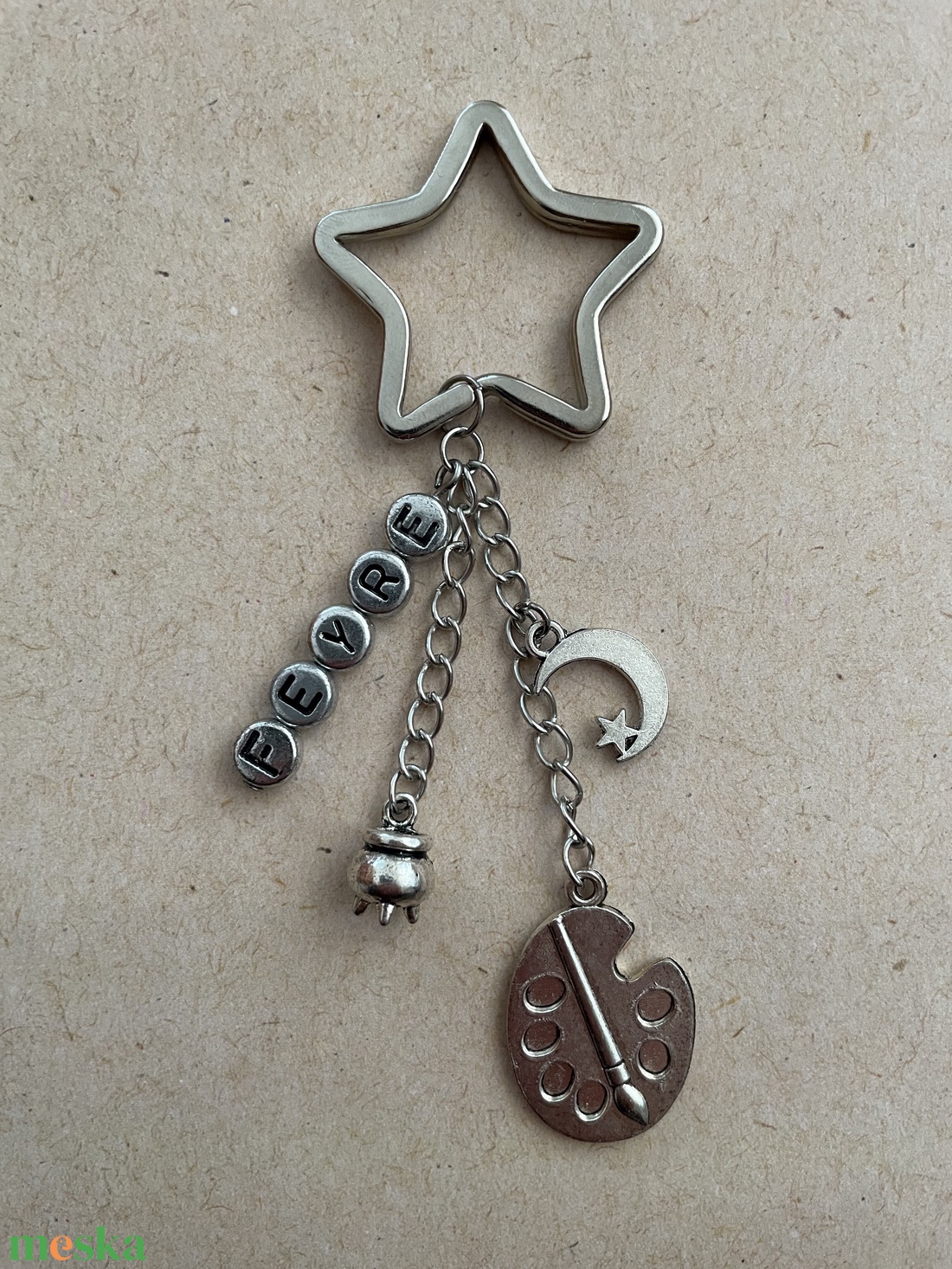 Feyre témájú kulcstartó - táska & tok - kulcstartó & táskadísz - kulcstartó - Meska.hu