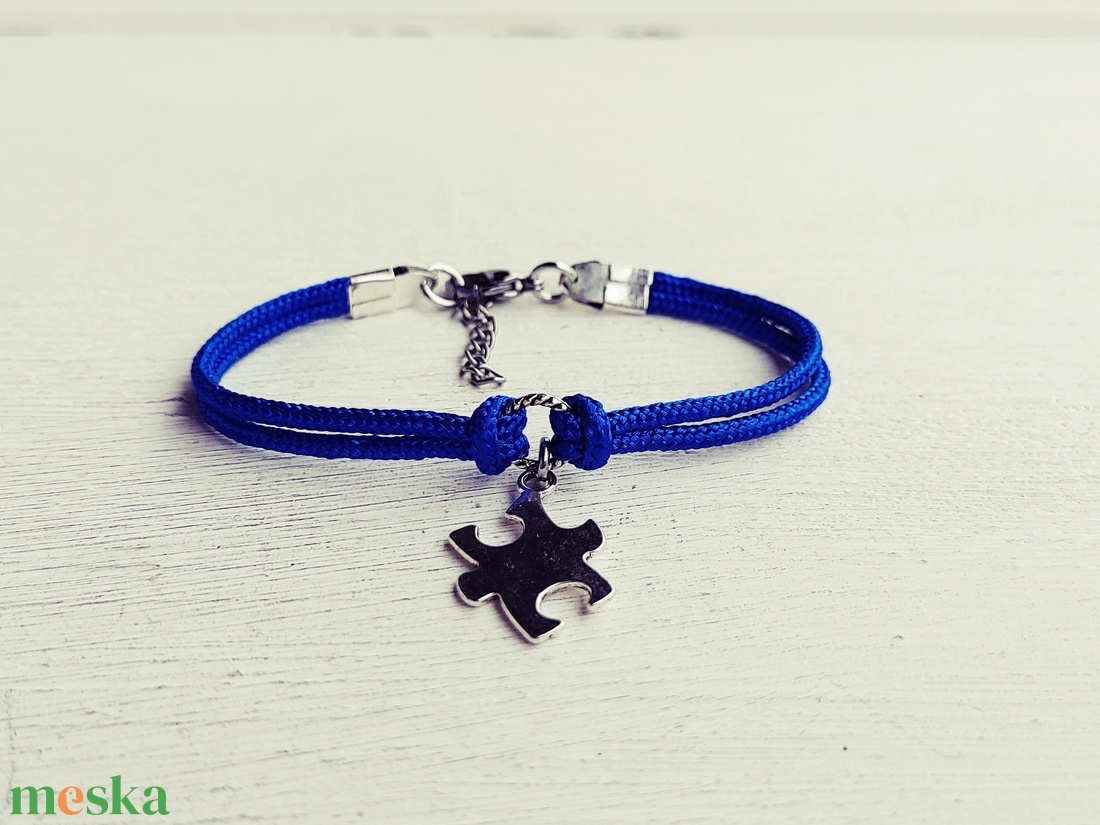 Autizmus karkötő - puzzle - ékszer - karkötő - karkötő medállal - Meska.hu