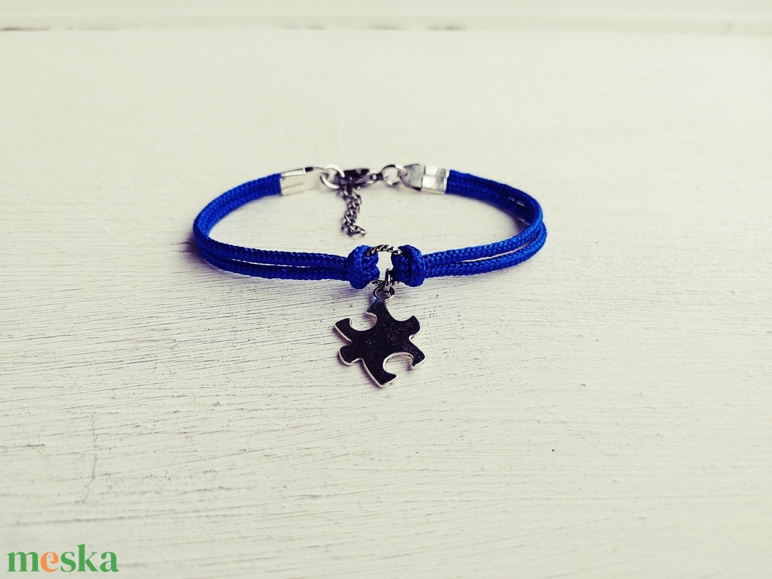 Autizmus karkötő - puzzle - ékszer - karkötő - karkötő medállal - Meska.hu