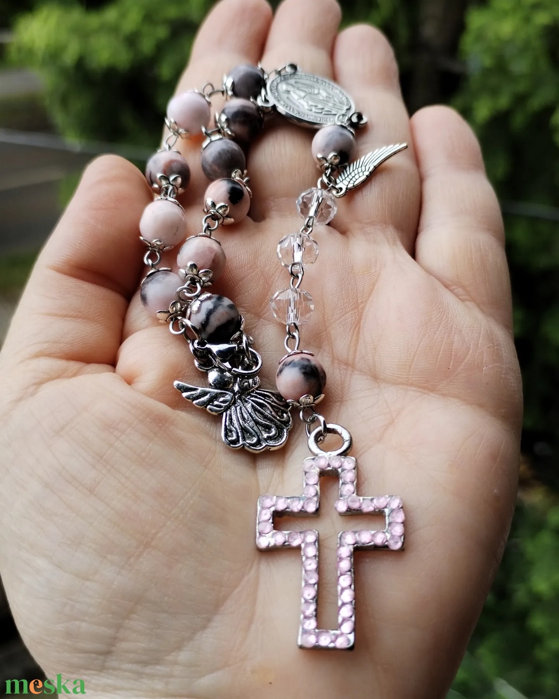 Rózsaszín, angyalos rózsafüzér keresztelőre, elsőáldozásra - ékszer - nyaklánc - gyöngyös nyaklánc - Meska.hu