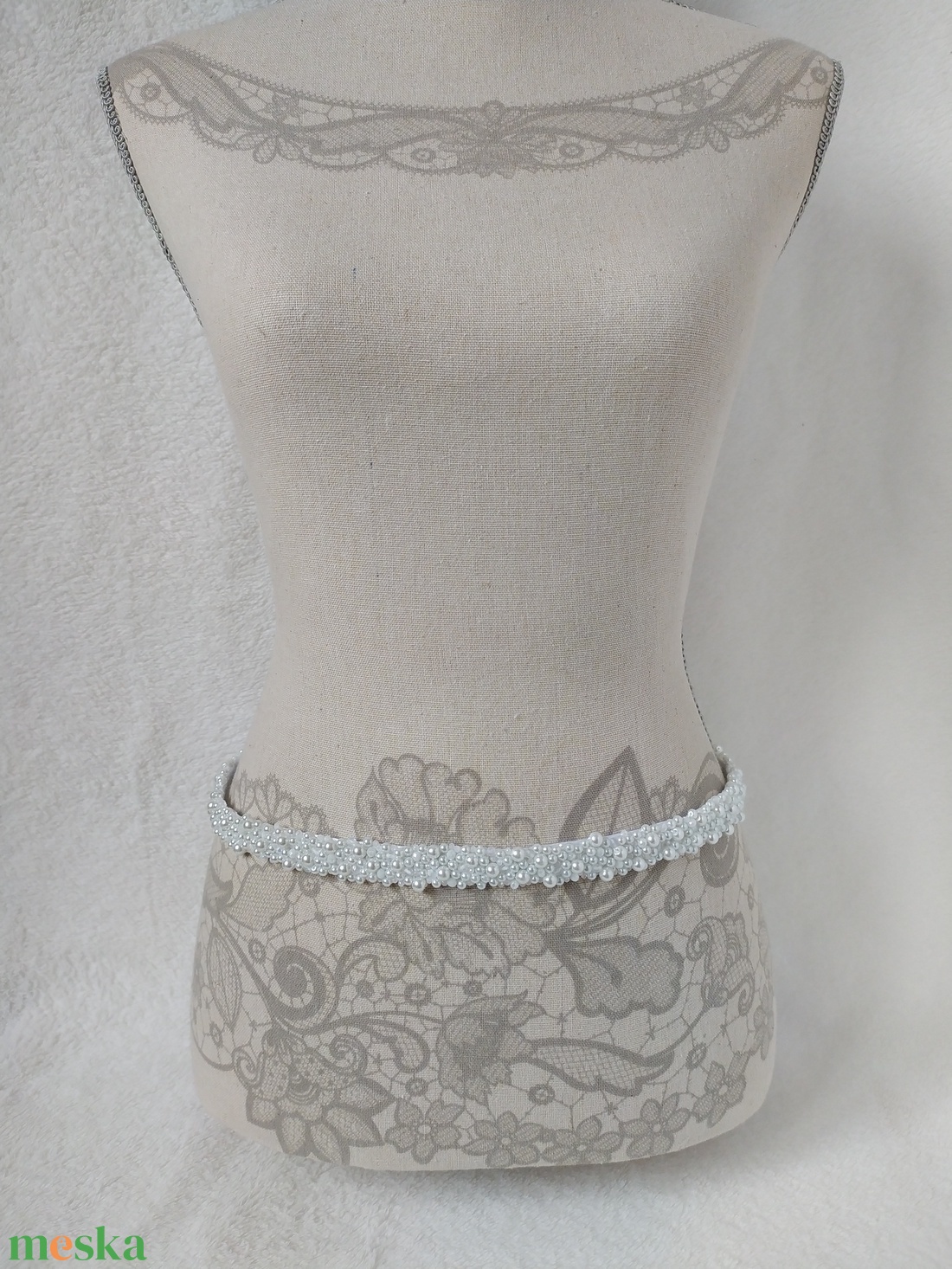 Gyöngyös menyasszonyi öv, applikáció - esküvő - kiegészítők - öv & pánt - Meska.hu