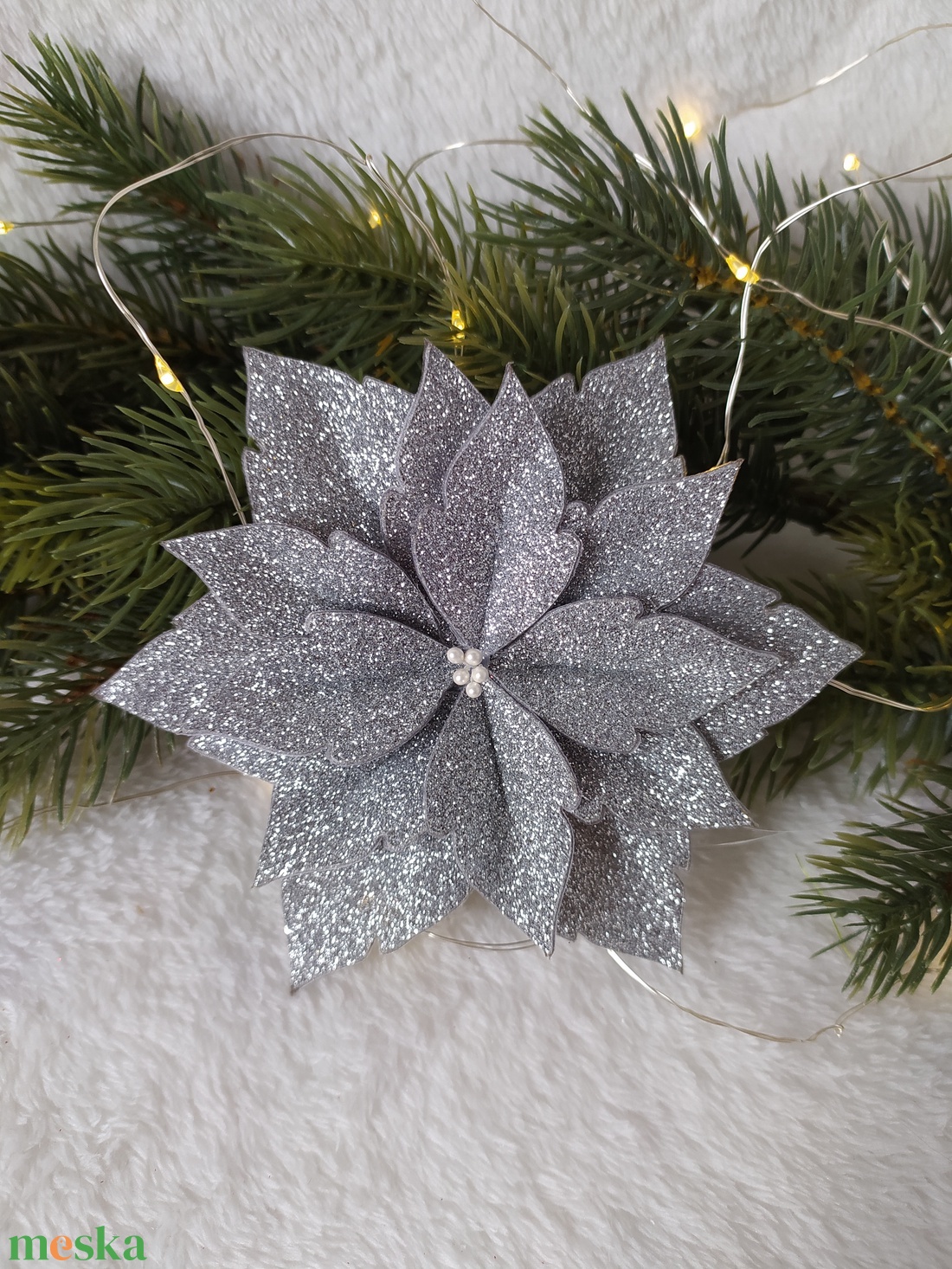 Ezüst csillámos mikulásvirág / poinsettia - karácsony - mikulás - mikulás beltéri dekoráció - Meska.hu Ezüst csillámos mikulásvirág / poinsettia - karácsony - mikulás - mikulás beltéri dekoráció - Meska.hu