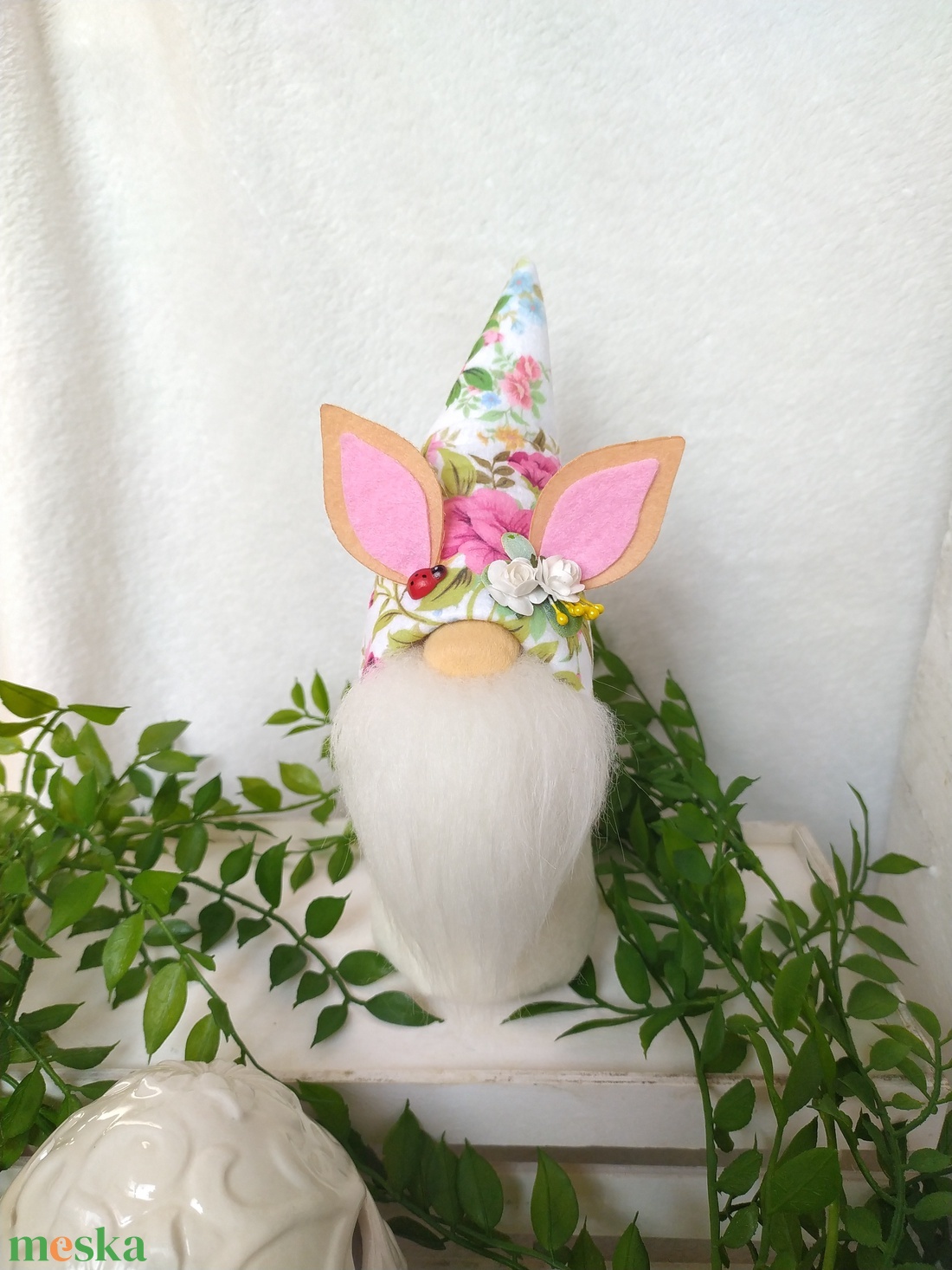 Nyuszifüles tavaszi manó - ünnepi díszek, dekorációk - húsvéti díszek és dekorációk - húsvéti asztaldíszek - Meska.hu