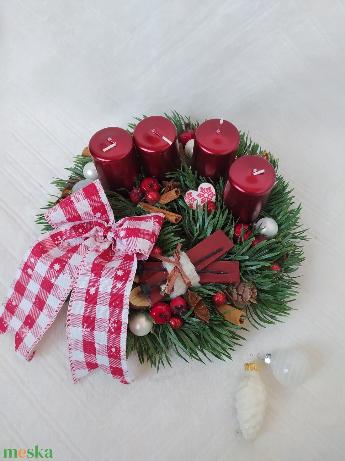 Bordó adventi koszorú fahéjjal - karácsony - adventi díszek - adventi koszorú - Meska.hu