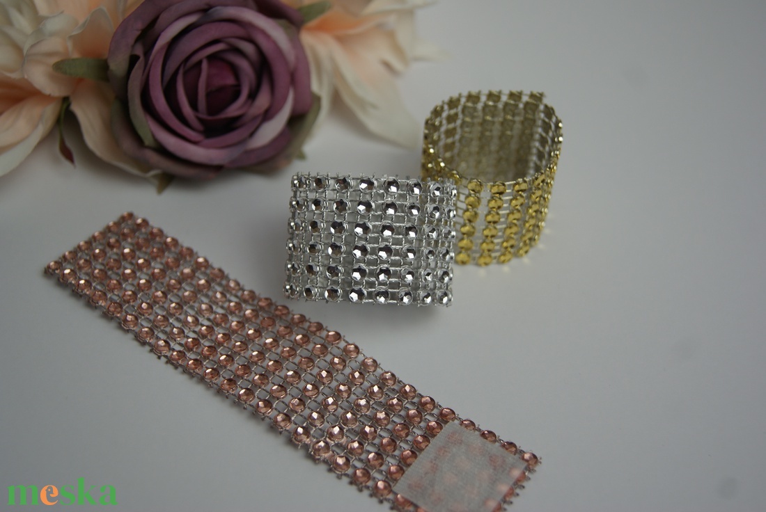 Strasszos esküvői székdísz vagy szalvétagyűrű - esküvő - dekoráció - helyszíni dekor - Meska.hu