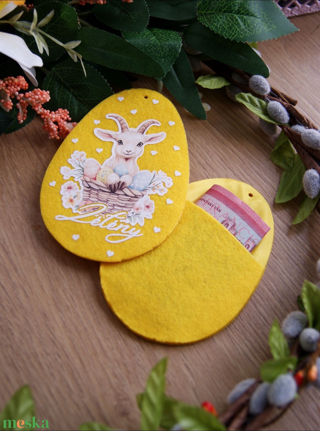 Névre szóló hímes tojás locsolkodóknak, pénzátadó - ünnepi díszek, dekorációk - húsvéti díszek és dekorációk - húsvéti pénzátadó - Meska.hu