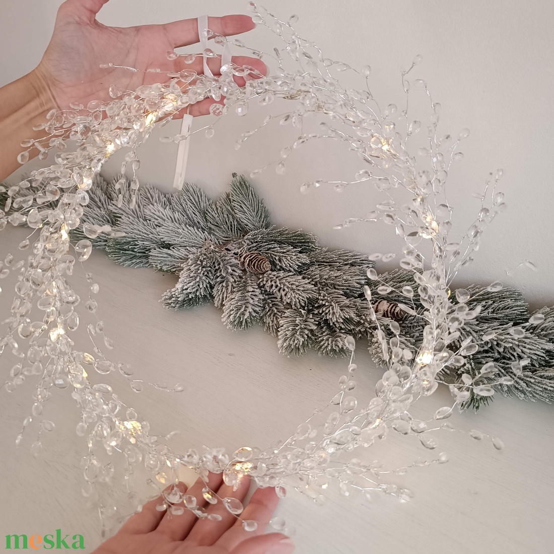 LED-es kristálykoszorú, kopogtató - karácsony - karácsonyi lakásdekoráció - karácsonyi fénydekoráció - Meska.hu