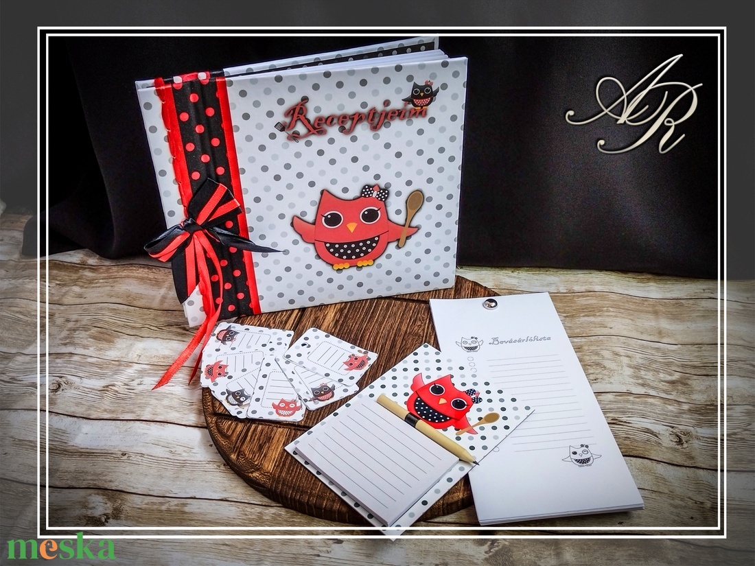 Baglyos receptfüzet kiegészítőkkel (piros-fekete-fehér) - otthon & életmód - konyhafelszerelés, tálalás - sütés, főzés - receptfüzet - Meska.hu