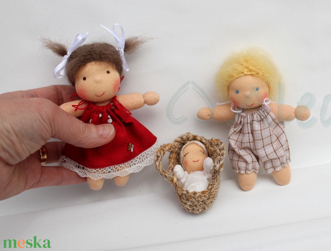 Apró Waldorf baba család babaházba - játék & sport - baba & babaház - baba - Meska.hu Apró Waldorf baba család babaházba - játék & sport - baba & babaház - baba - Meska.hu