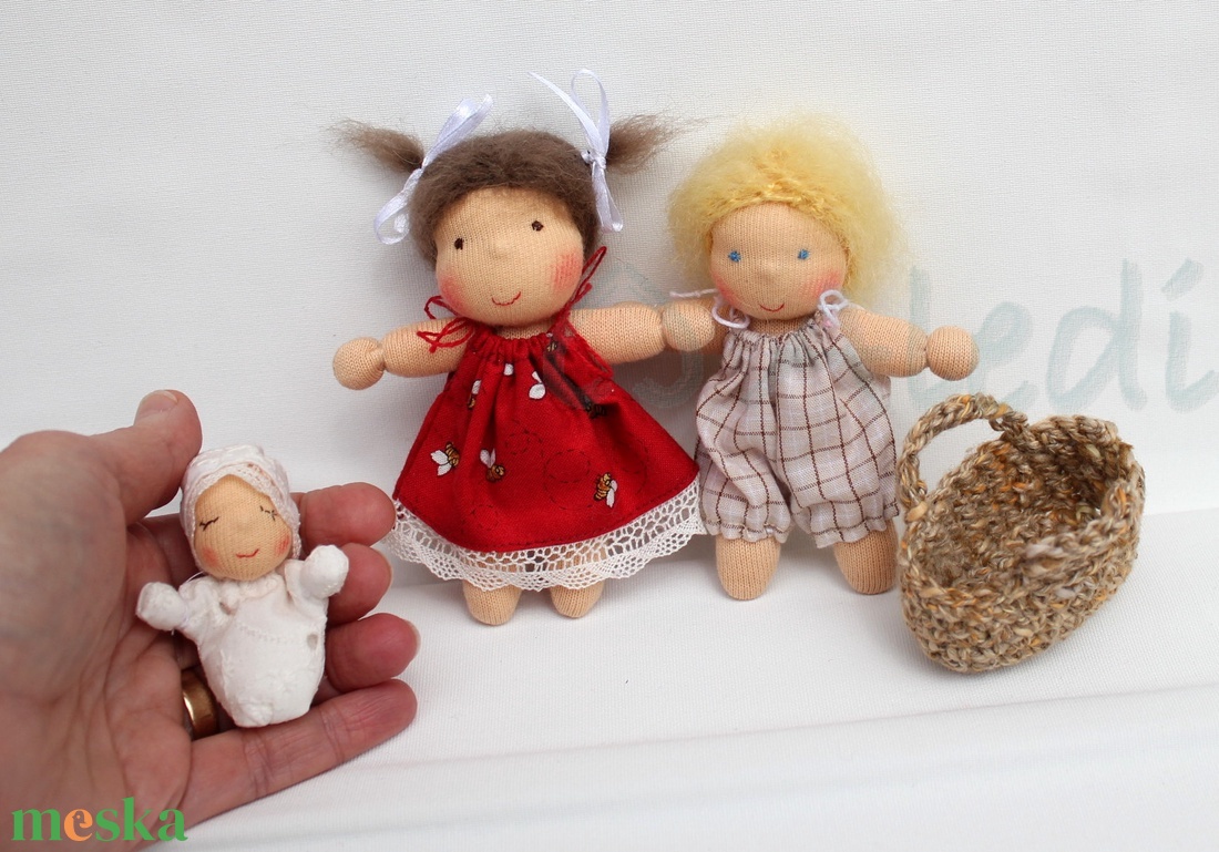 Apró Waldorf baba család babaházba - játék & sport - baba & babaház - baba - Meska.hu Apró Waldorf baba család babaházba - játék & sport - baba & babaház - baba - Meska.hu