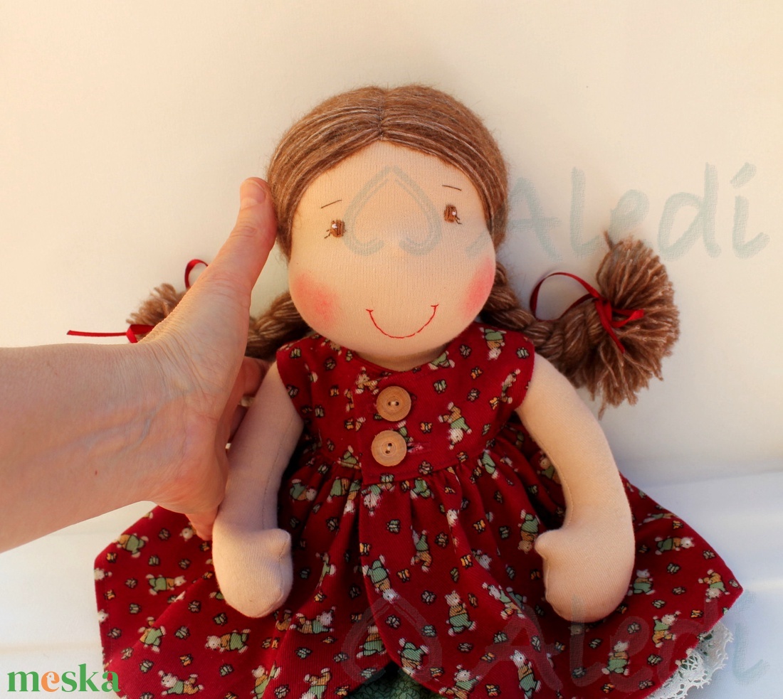 Macis ruhás Waldorf baba - játék & sport - baba & babaház - öltöztethető baba - Meska.hu Macis ruhás Waldorf baba - játék & sport - baba & babaház - öltöztethető baba - Meska.hu