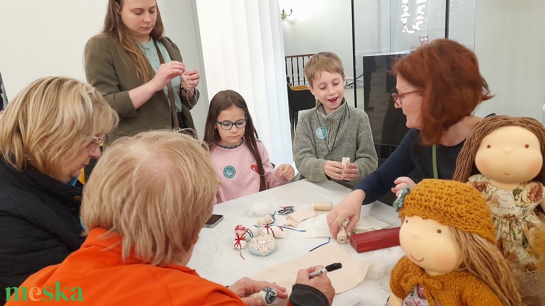 Apró baba varró tanfolyam GYEREKEKNEK (is) - diy (csináld magad) - workshop & tanfolyam - Meska.hu Apró baba varró tanfolyam GYEREKEKNEK (is) - diy (csináld magad) - workshop & tanfolyam - Meska.hu