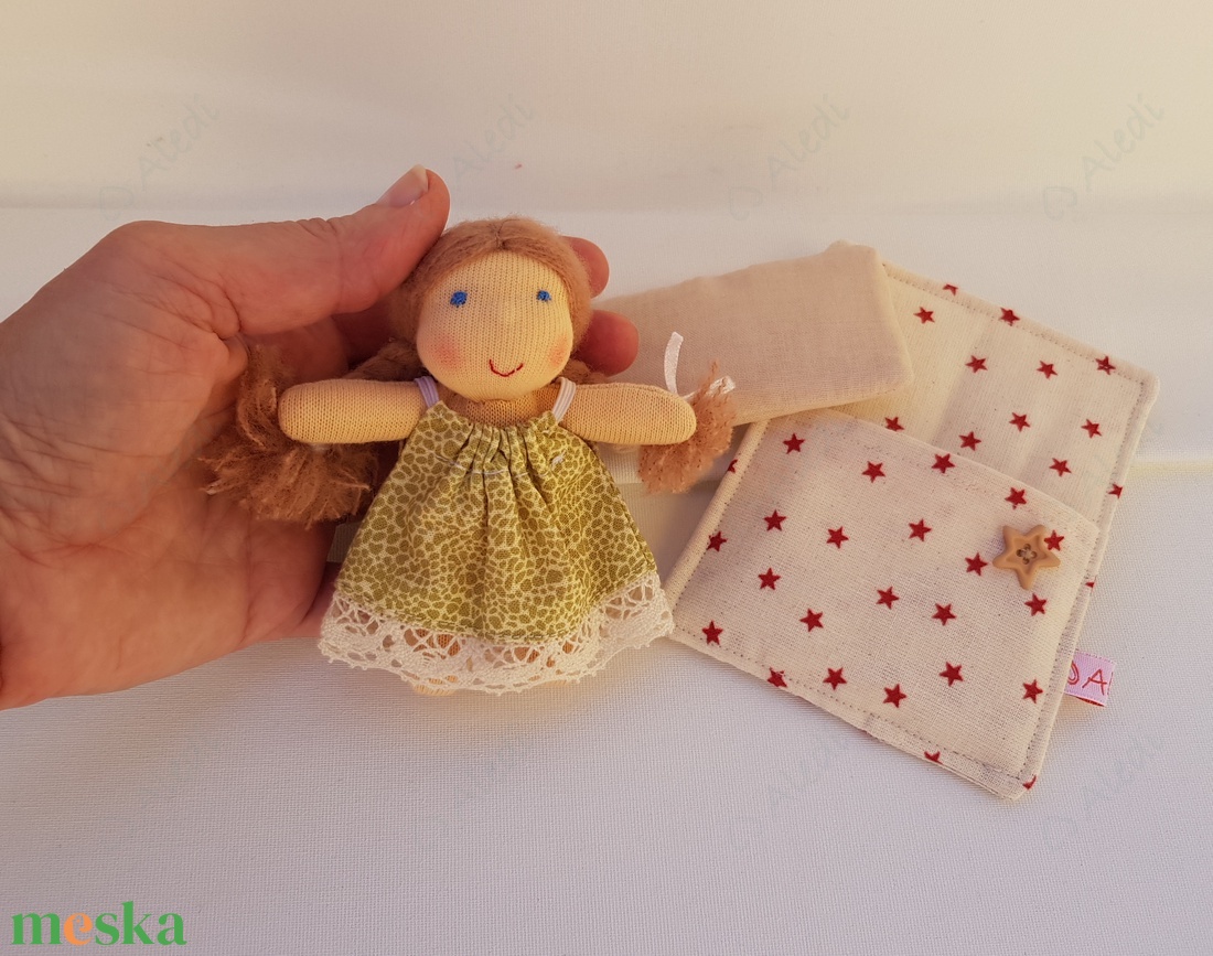 Apró Waldorf baba hálózsákkal - játék & sport - baba & babaház - baba - Meska.hu