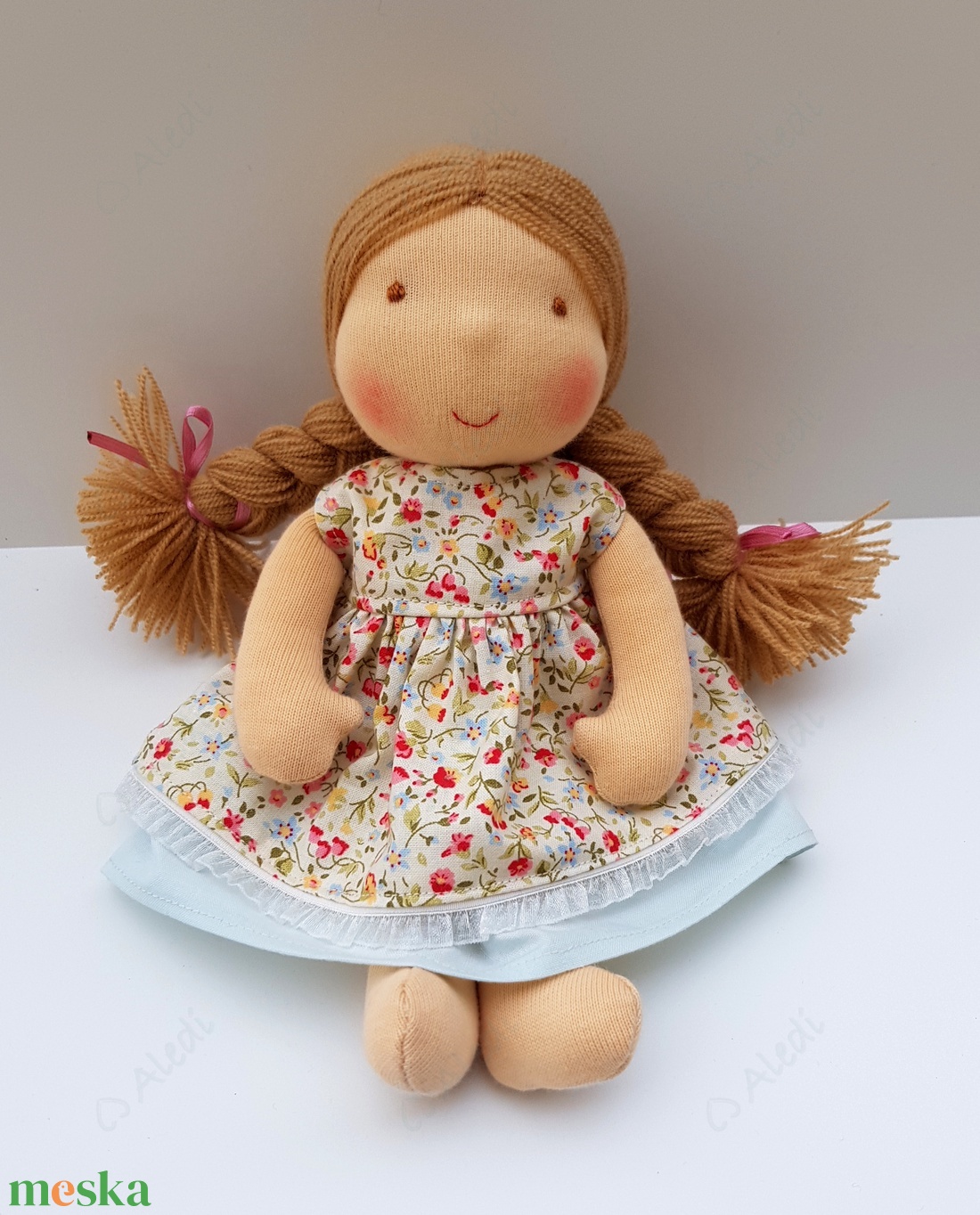 Kis Waldorf baba - kék szoknyás - játék & sport - baba & babaház - öltöztethető baba - Meska.hu
