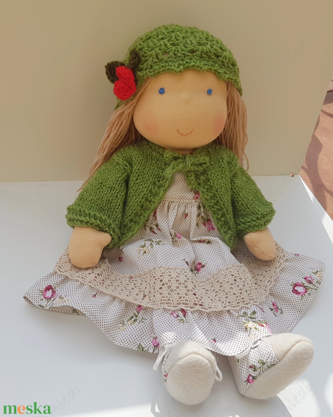 Waldorf baba - zöld kardigános - játék & sport - baba & babaház - öltöztethető baba - Meska.hu