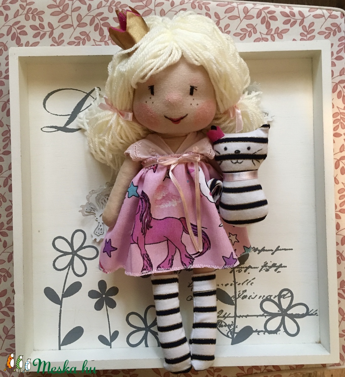 Kis királylány cicájával - játék & sport - baba & babaház - öltöztethető baba - Meska.hu