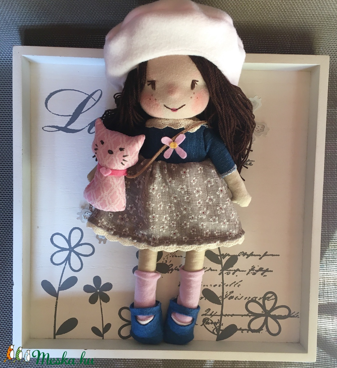 Barna kislány cicával - játék & sport - baba & babaház - öltöztethető baba - Meska.hu