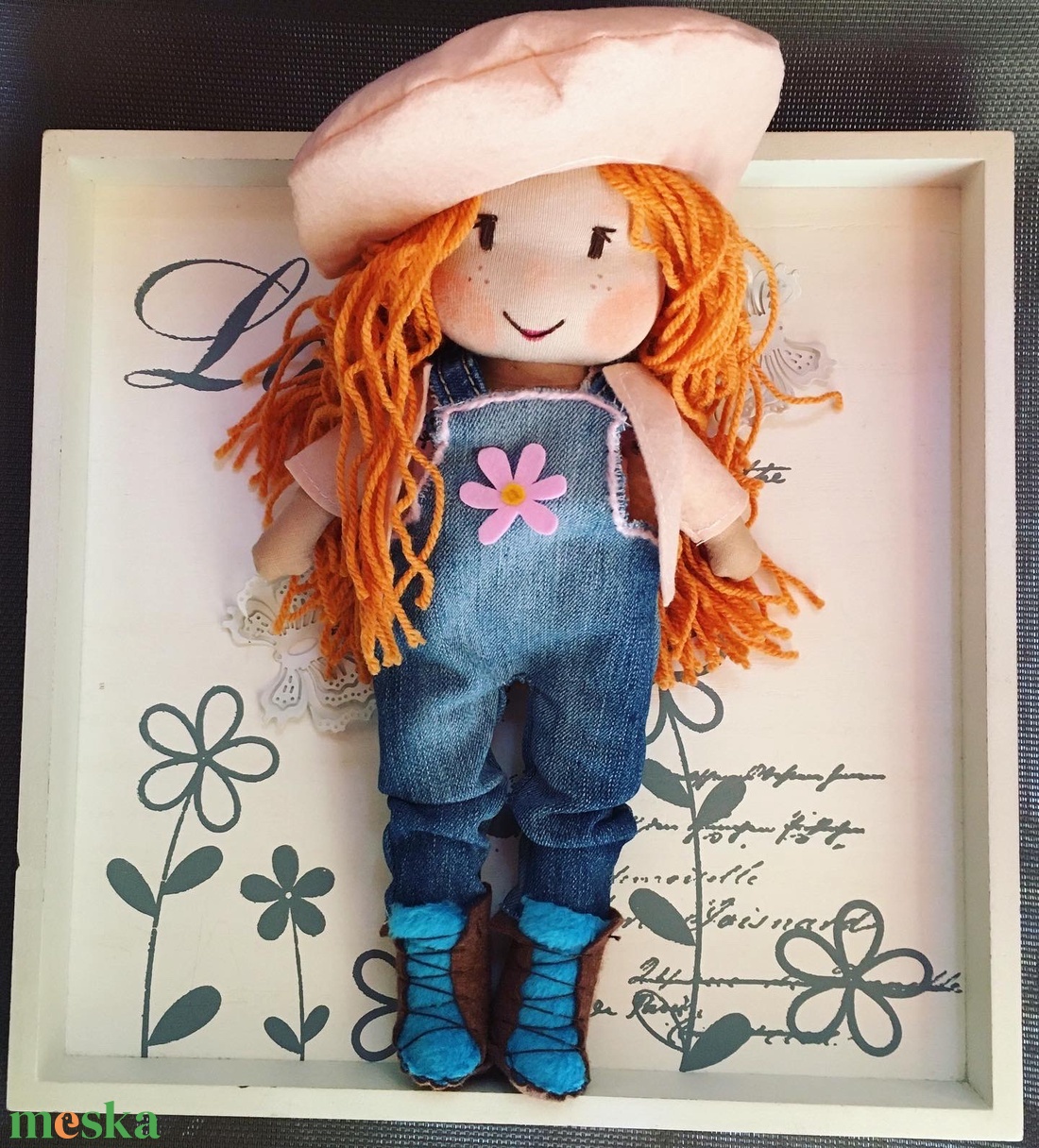 Vörös hajú kislány cicával, két öltözetben - játék & sport - baba & babaház - öltöztethető baba - Meska.hu