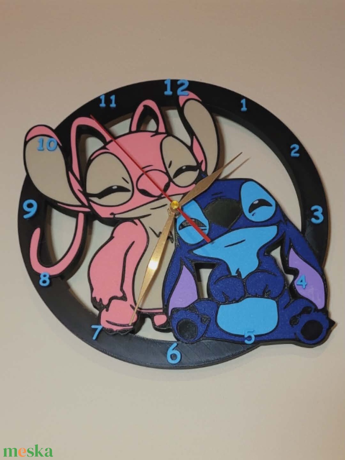 Stitch és Angel falióra - otthon & életmód - dekoráció - fali és függő dekoráció - falióra & óra - Meska.hu