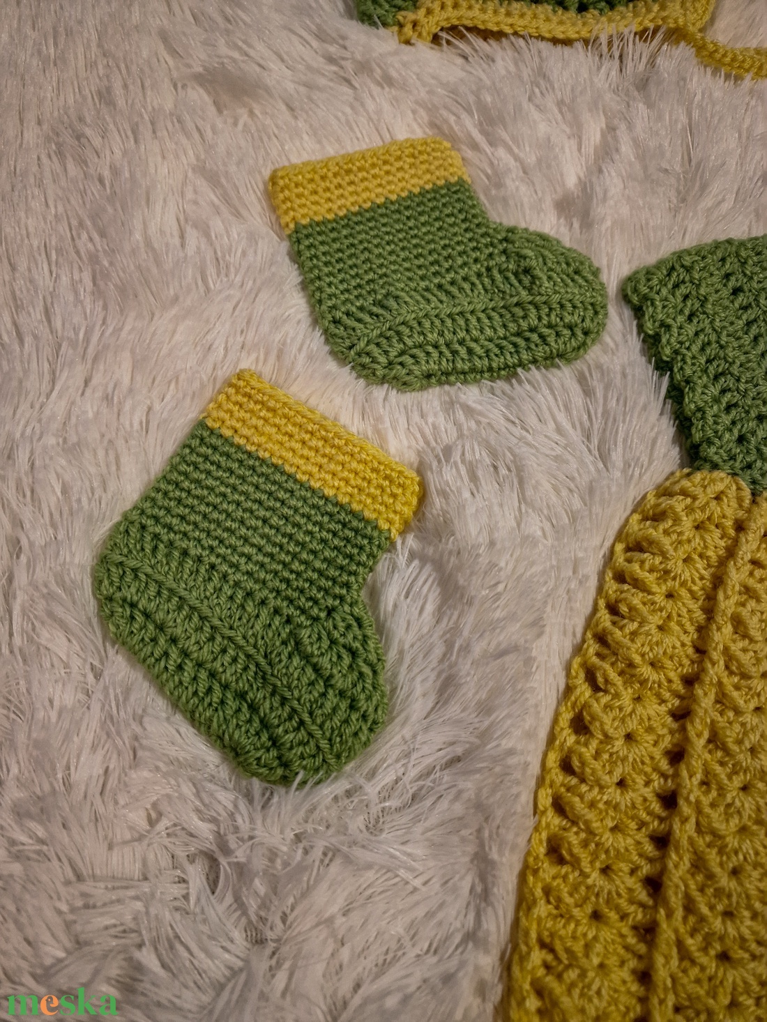 Horgolt kisbaba/lány szett sárga/zöld színben - ruha & divat - gyerekruha - szoknya - Meska.hu