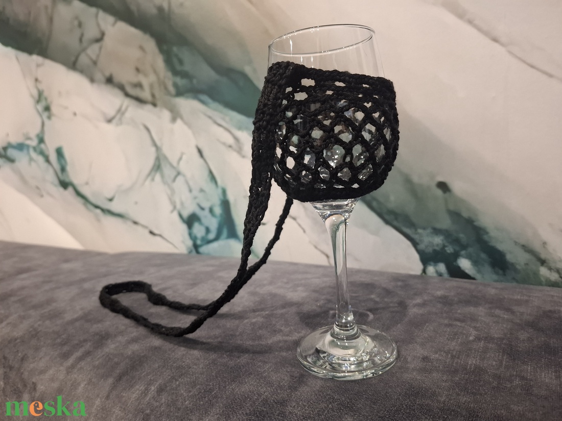 Horgolt borospohár tartó - otthon & életmód - konyhafelszerelés, tálalás - italos kellékek - boros díszdoboz - Meska.hu
