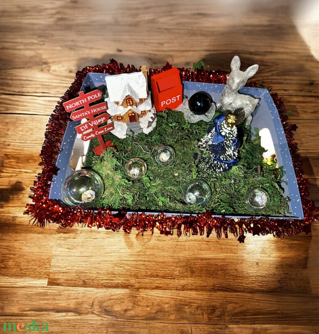 Karácsonyi asztali dekoráció , LED-fényes miniatűr téli jelenet - karácsony - adventi díszek - adventi asztaldísz - Meska.hu