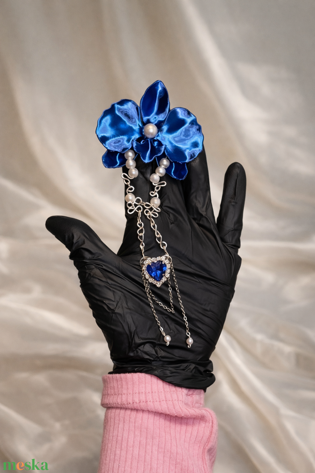 Silky Ocean Orchid bross - ékszer - kitűző és bross - Meska.hu