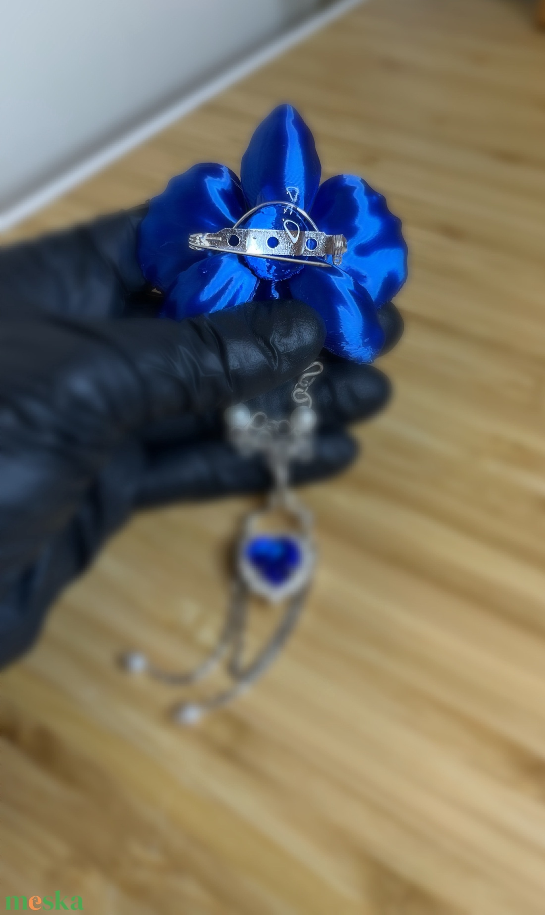 Silky Ocean Orchid bross - ékszer - kitűző és bross - Meska.hu