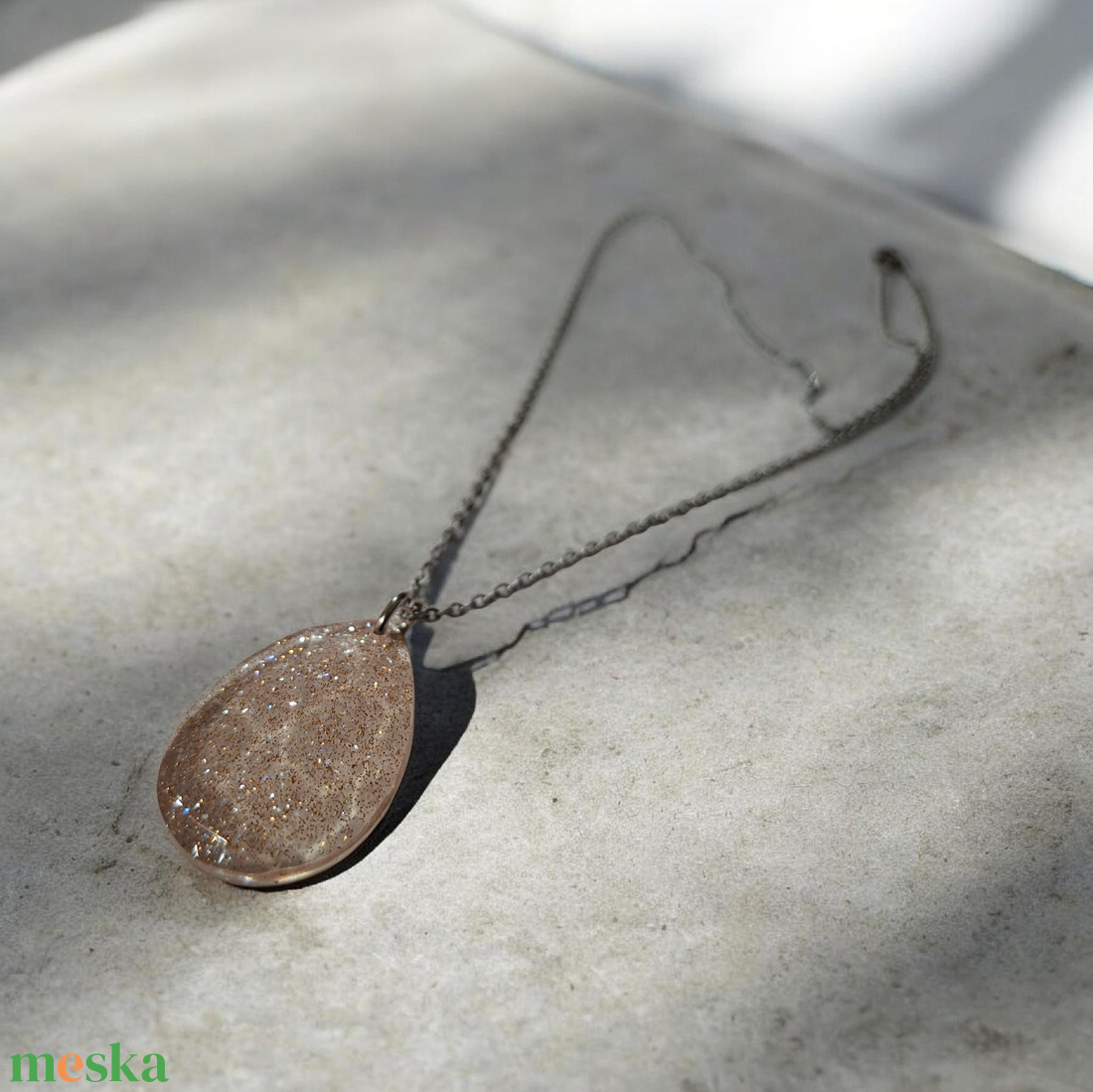 Csillogós  nyaklánc  - ékszer - nyaklánc - medálos nyaklánc - Meska.hu