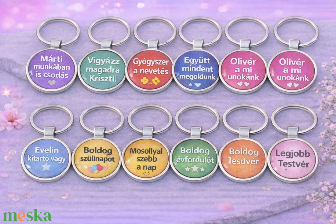 Kulcstartók egyedi felirattal  - ékszer - nyaklánc - medálos nyaklánc - Meska.hu