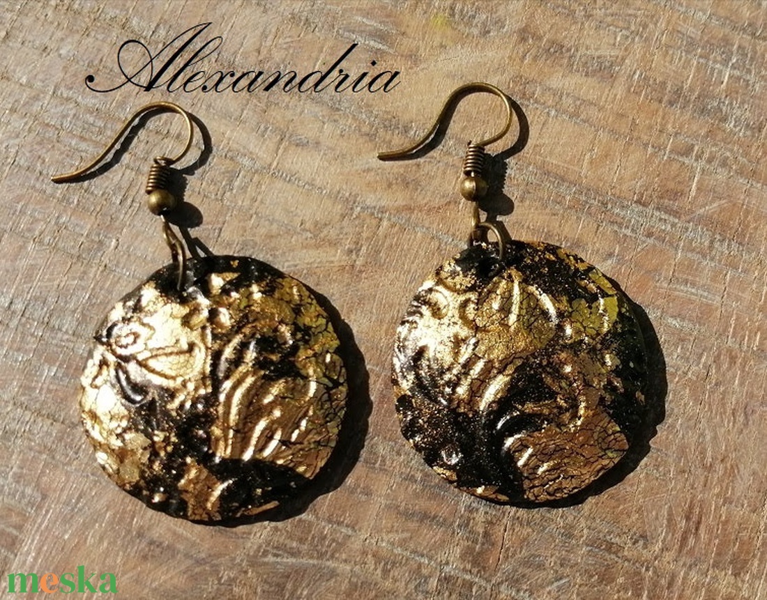 Fekete-Arany fülbevaló - ékszer - fülbevaló - lógós kerek fülbevaló - Meska.hu