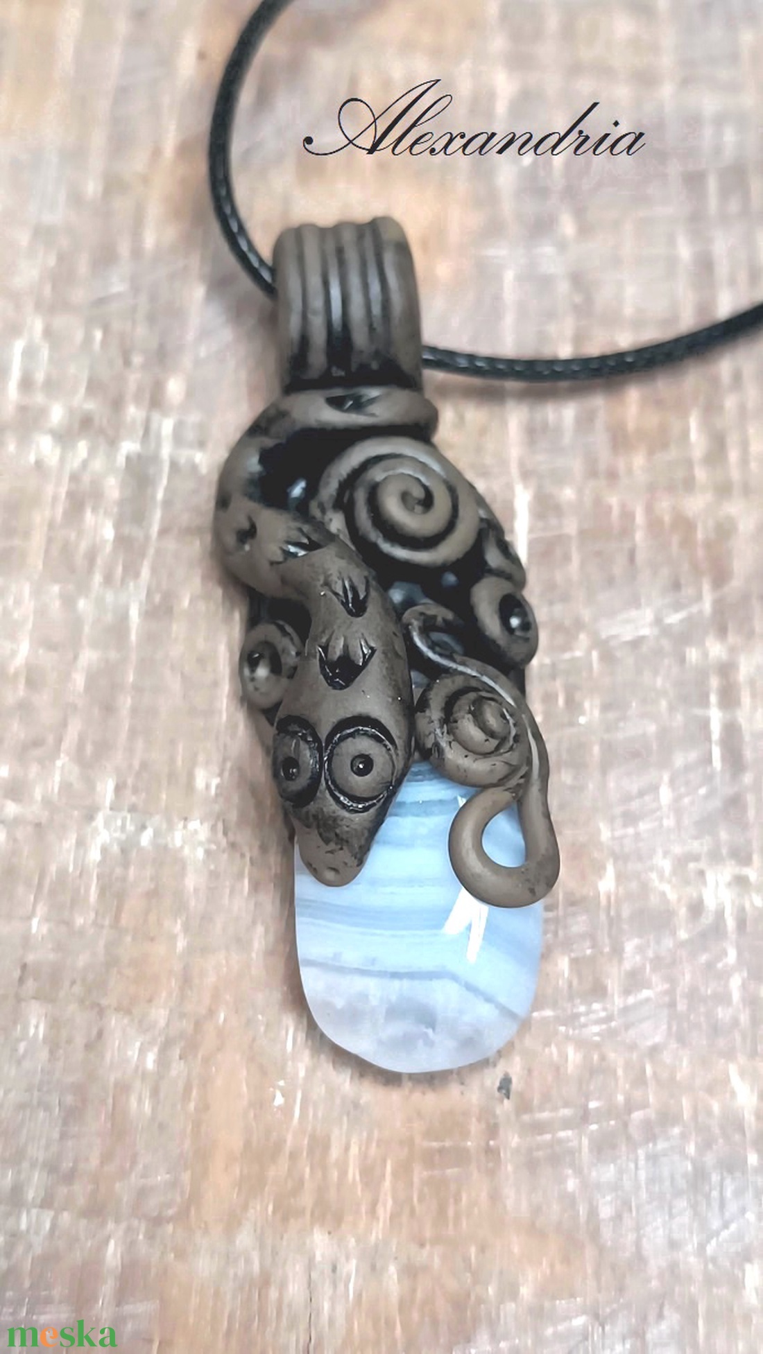 Kalcedon holisztikus nyaklánc - ékszer - nyaklánc - cameo nyaklánc - Meska.hu Kalcedon holisztikus nyaklánc - ékszer - nyaklánc - cameo nyaklánc - Meska.hu
