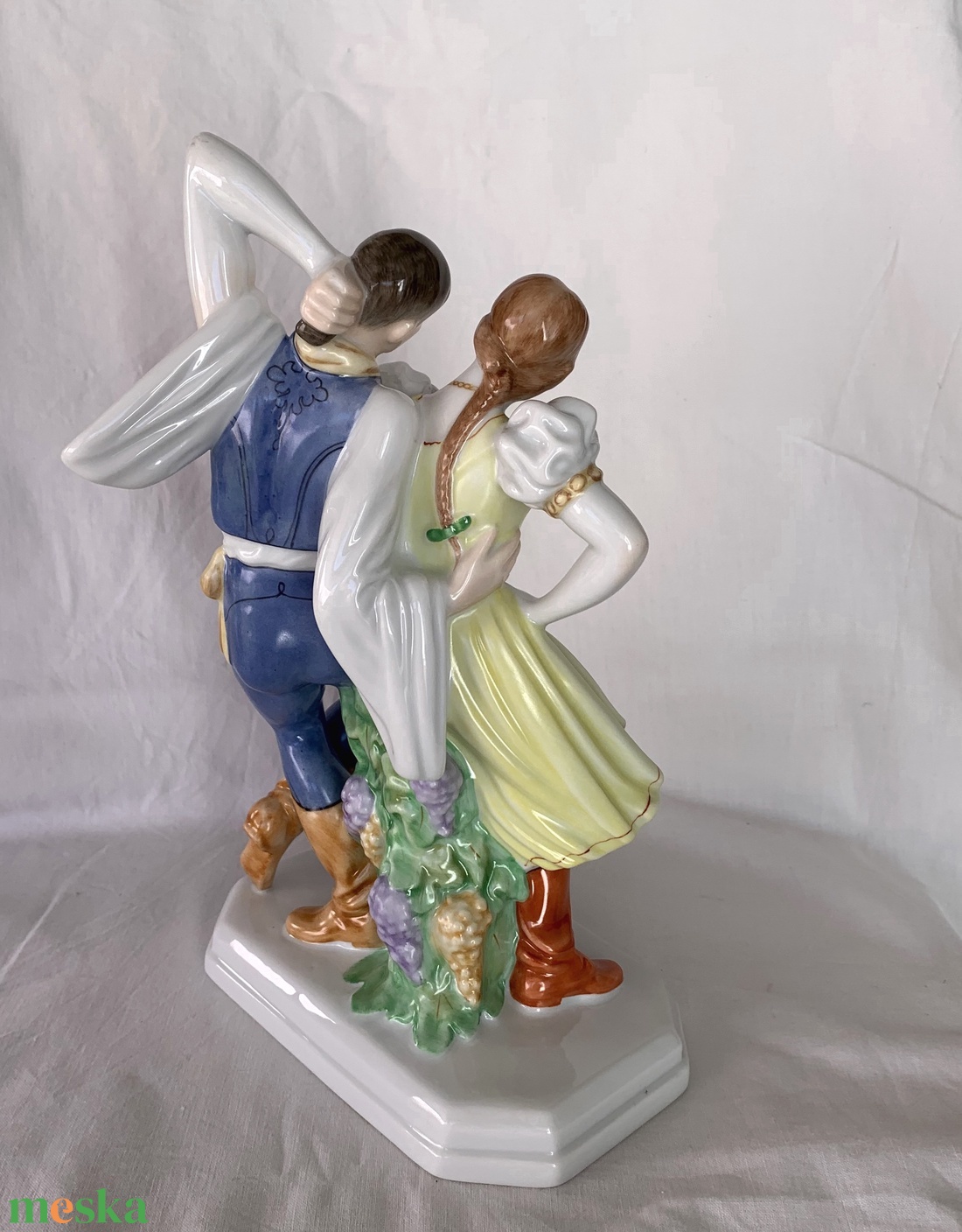 Herendi porcelán  táncoló pár népi viseletben, kézzel festett, hibátlan állapotban - művészet - szobor - kerámia - Meska.hu