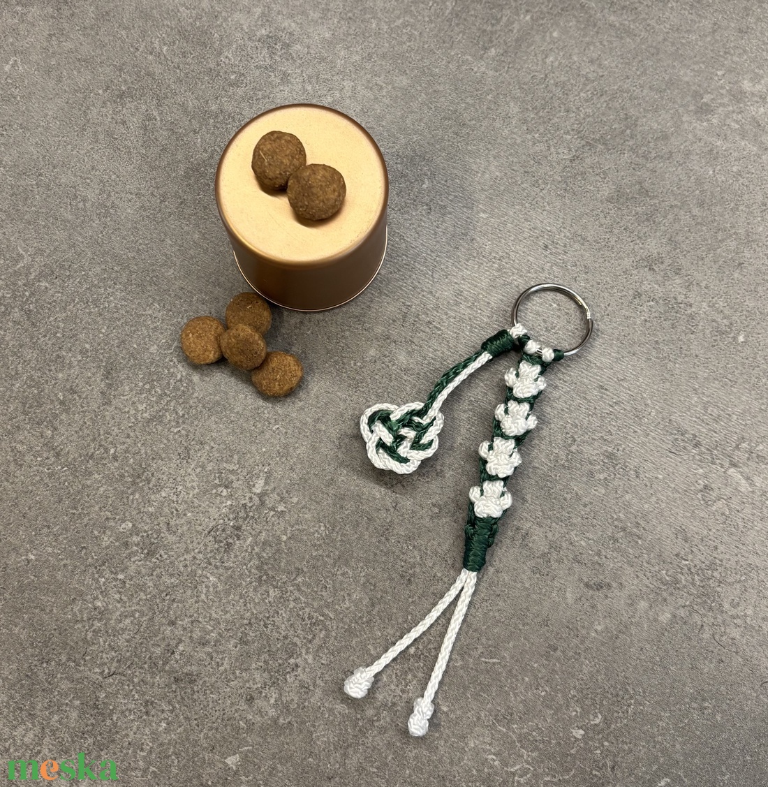 Kutyabarát vagyok - táska & tok - kulcstartó & táskadísz - táskadísz - Meska.hu