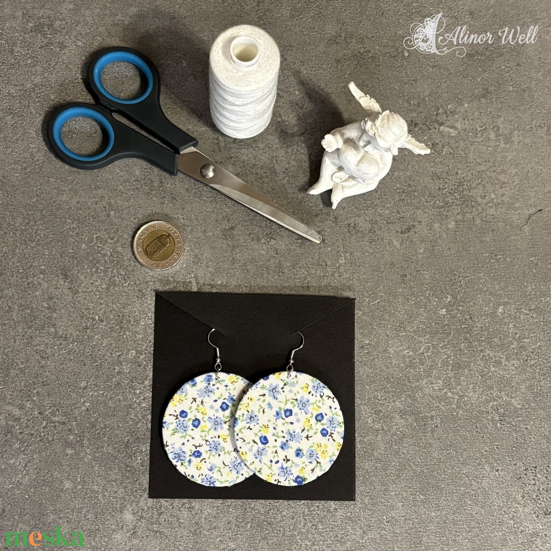 Kisvirágos fülbevaló - ékszer - fülbevaló - lógós kerek fülbevaló - Meska.hu