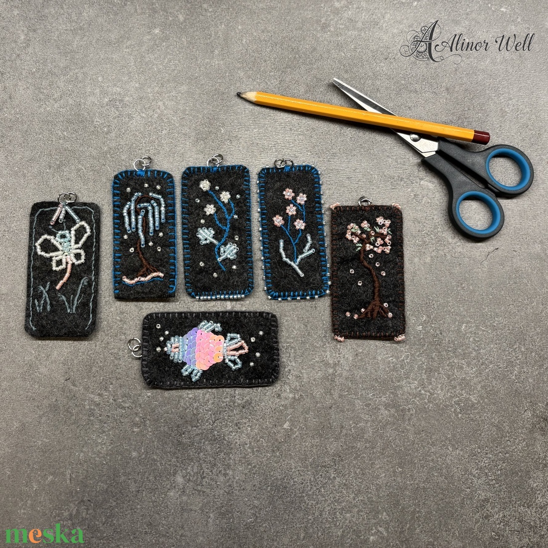 Sötétben világító kulcstartó dísz - táska & tok - kulcstartó & táskadísz - kulcstartó - Meska.hu