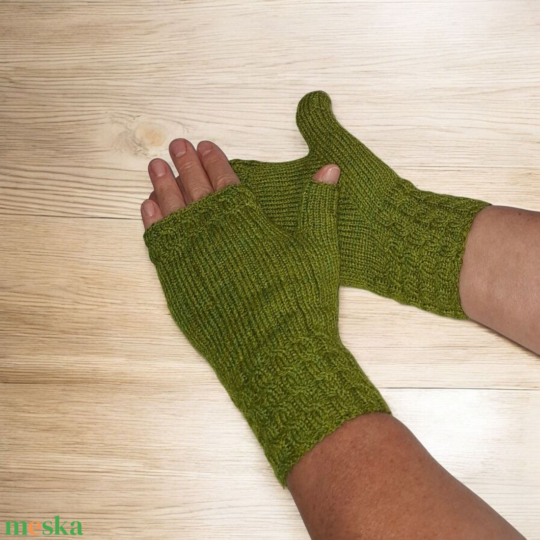 Kézzel kötött kesztyű, kézmelegítő - ruha & divat - sál, sapka, kendő - kesztyű - Meska.hu