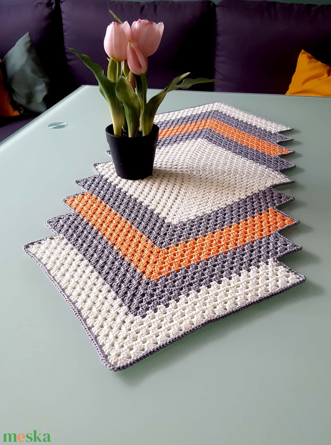 Asztali futó/terítő - otthon & életmód - dekoráció - asztal és polc dekoráció - horgolt & csipketerítő - Meska.hu