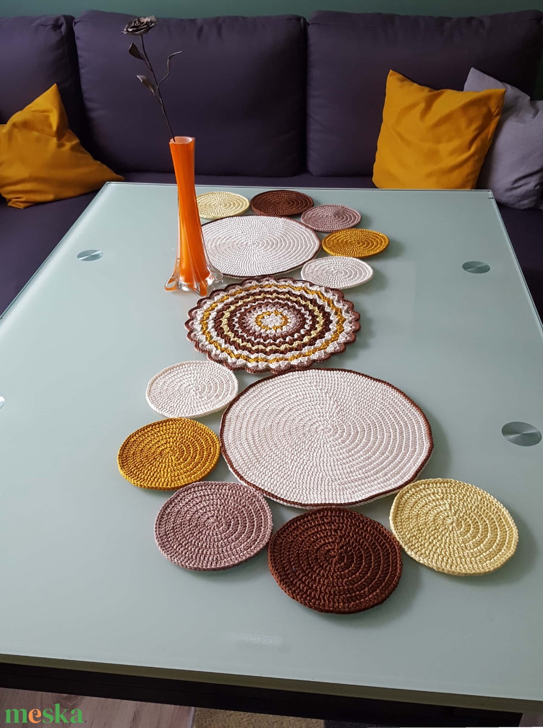 Asztali futó/terítő - otthon & életmód - dekoráció - asztal és polc dekoráció - horgolt & csipketerítő - Meska.hu